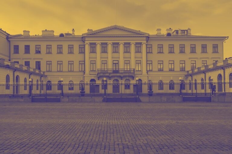 VAPAUDEN LIITON ULKO- JA TURVALLISUUSPOLIITTINEN OHJELMA: ITSENÄINEN SUOMI MONINAPAISESSA MAAILMASSA