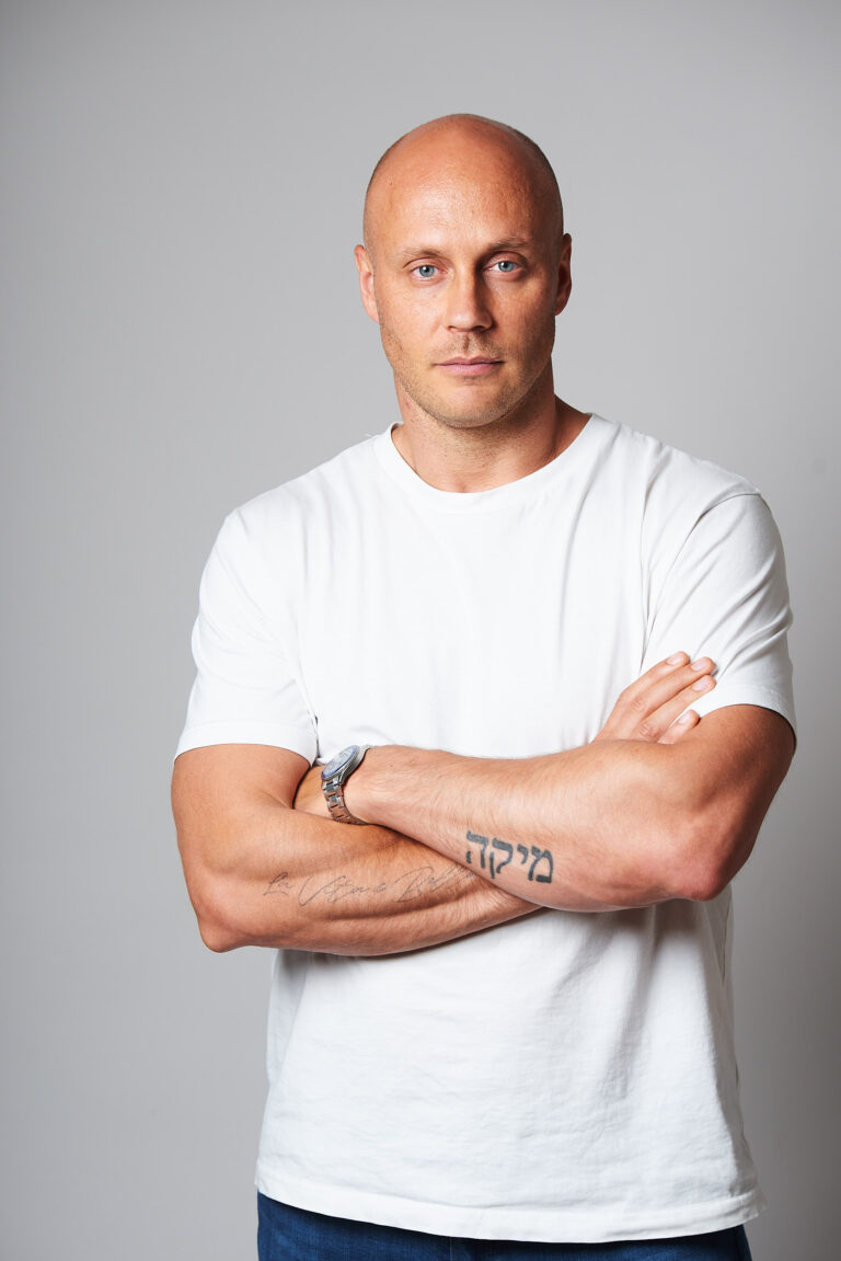 Mika Vauhkala, sit